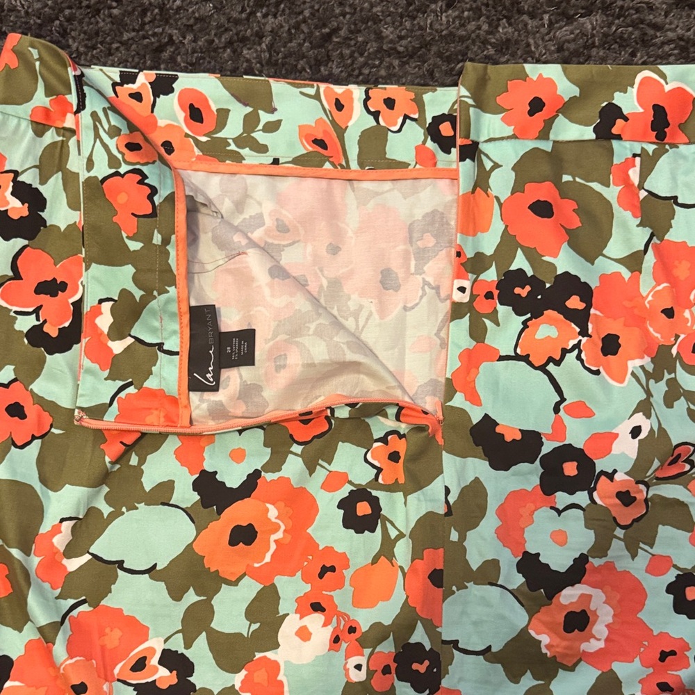 Lane Bryant Floral Skirt in Pink and Green Size 28 - Picture 5 of 7